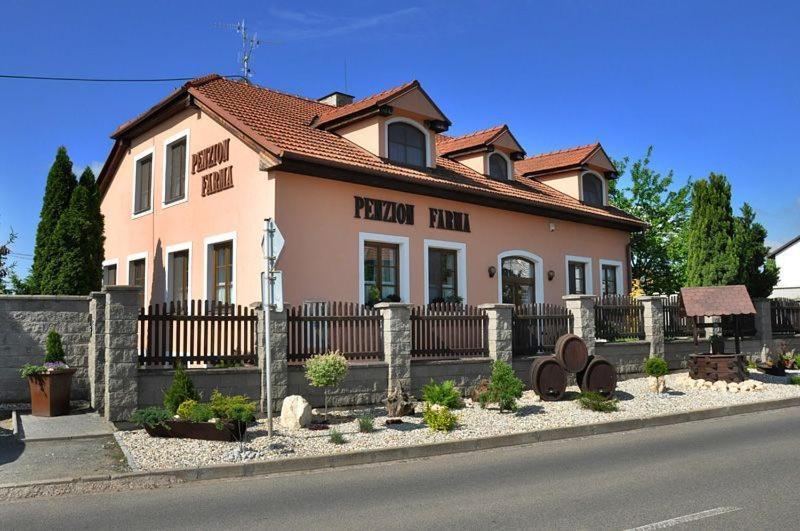 Penzion Farma Lednice Exterior photo